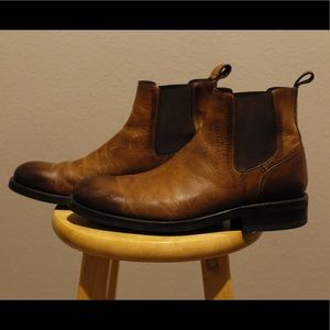Chelsea boots